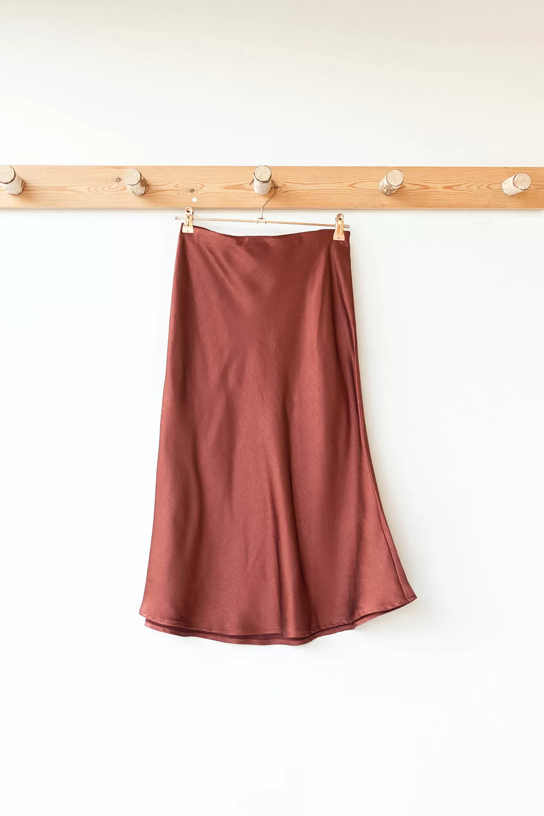 alexa satin skirt