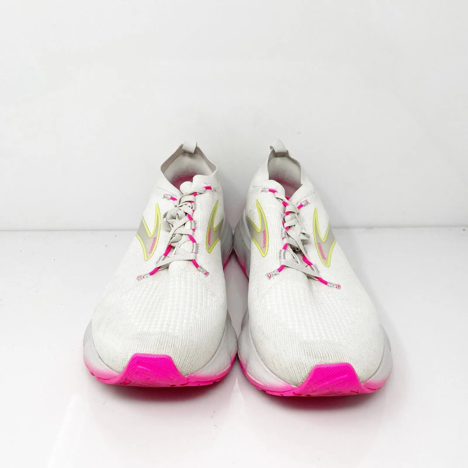 Brooks Womens Stealthfit 20 1203721B067 White Running Shoes Sneakers Size 10.5 B