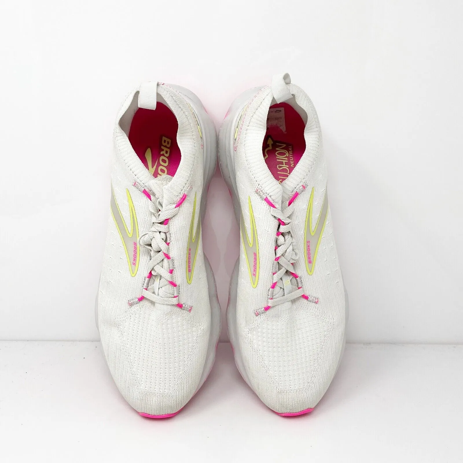 Brooks Womens Stealthfit 20 1203721B067 White Running Shoes Sneakers Size 10.5 B