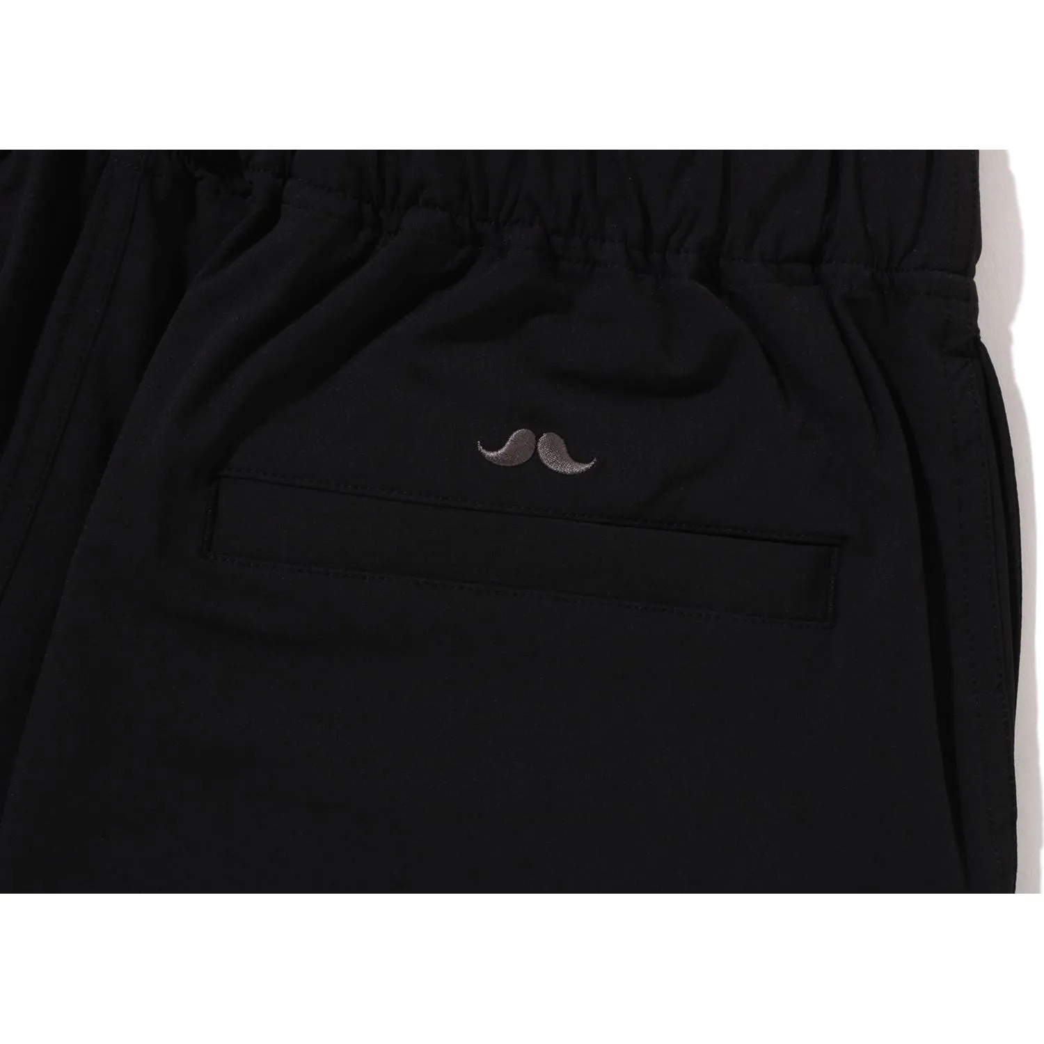 MR. BATHING APE MULTI POCKET WIDE FIT SHORTS MENS