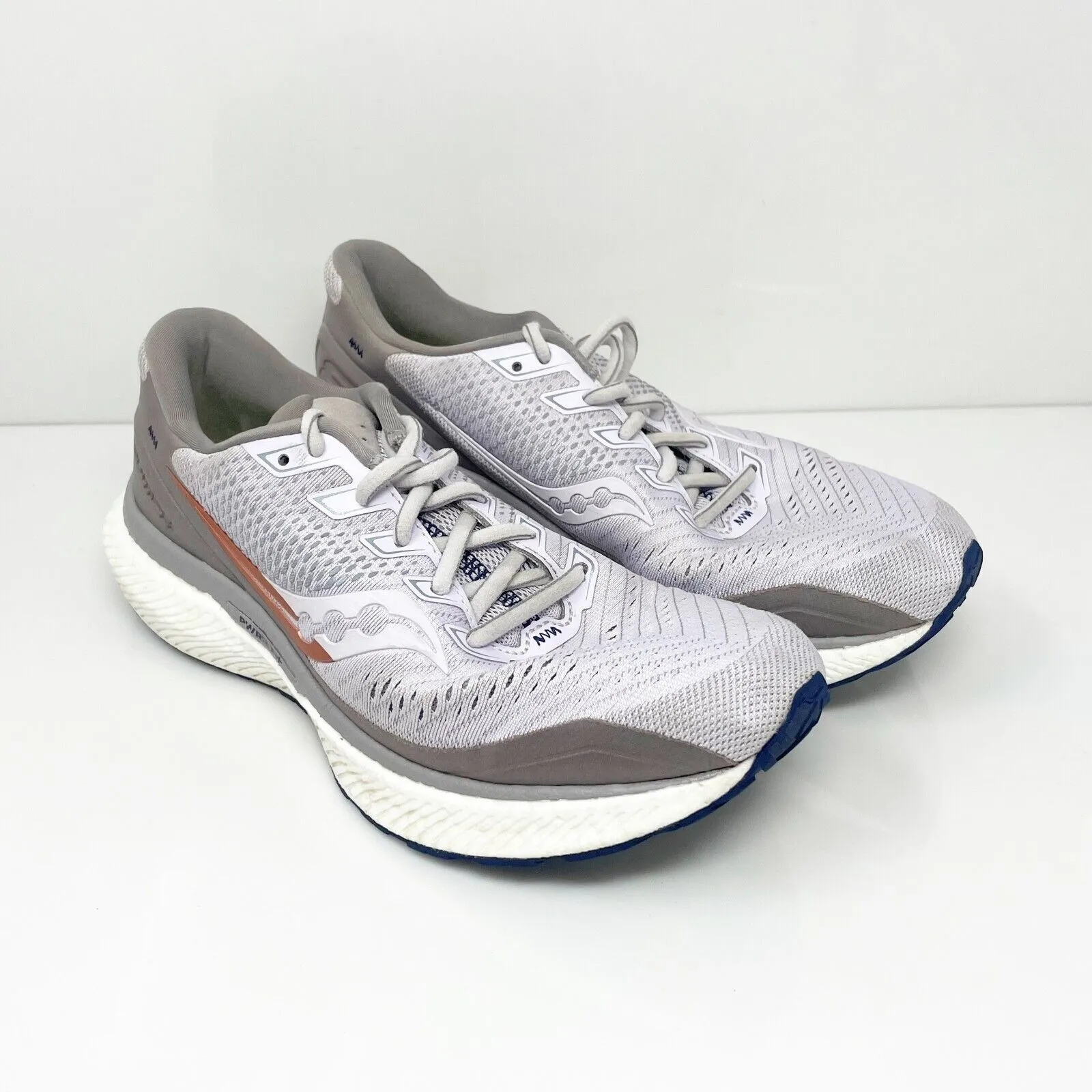 Saucony Womens Triumph 18 S10595-35 Gray Running Shoes Sneakers Size 9