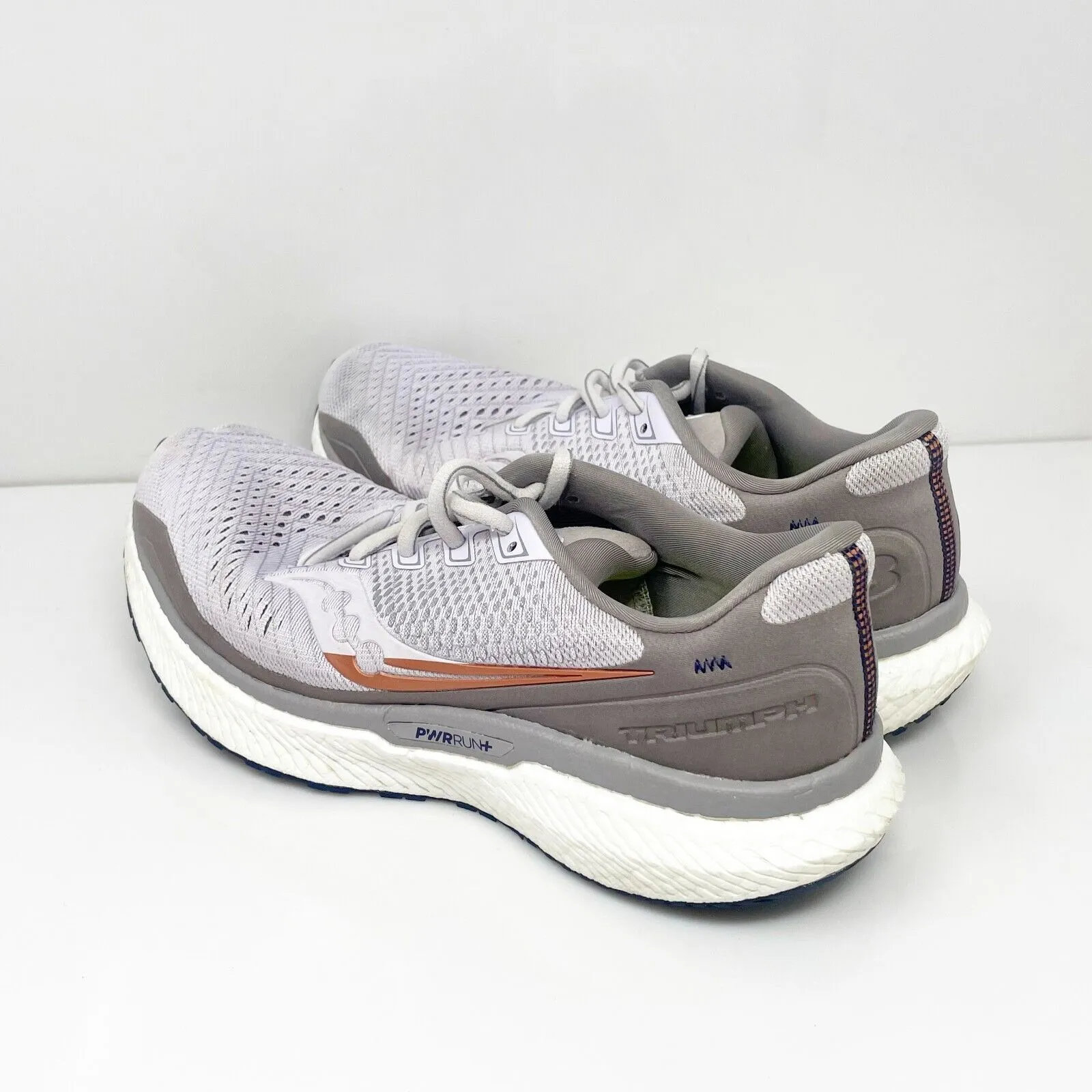 Saucony Womens Triumph 18 S10595-35 Gray Running Shoes Sneakers Size 9