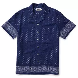 The Short Sleeve Hawthorne in Indigo Star Dot Border