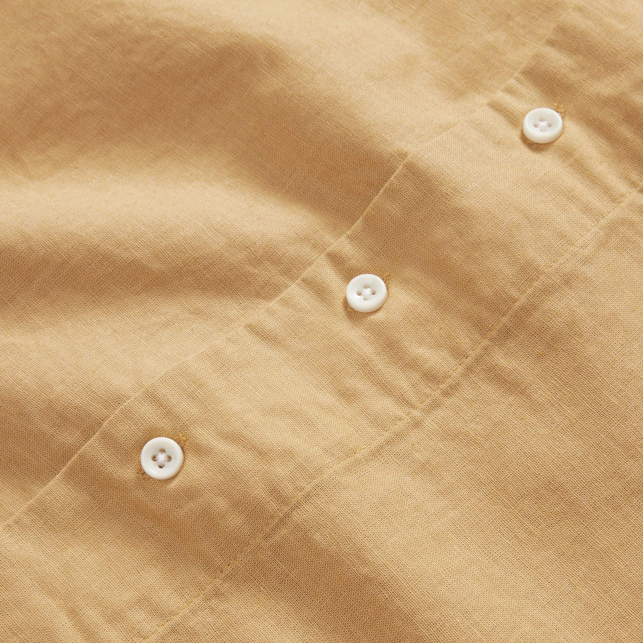 The Short Sleeve Hawthorne in Wheat