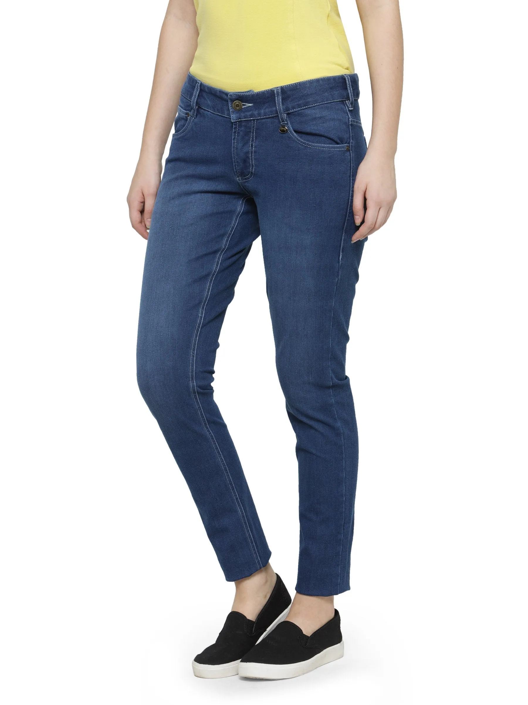 Women Solid Blue Color Jeans